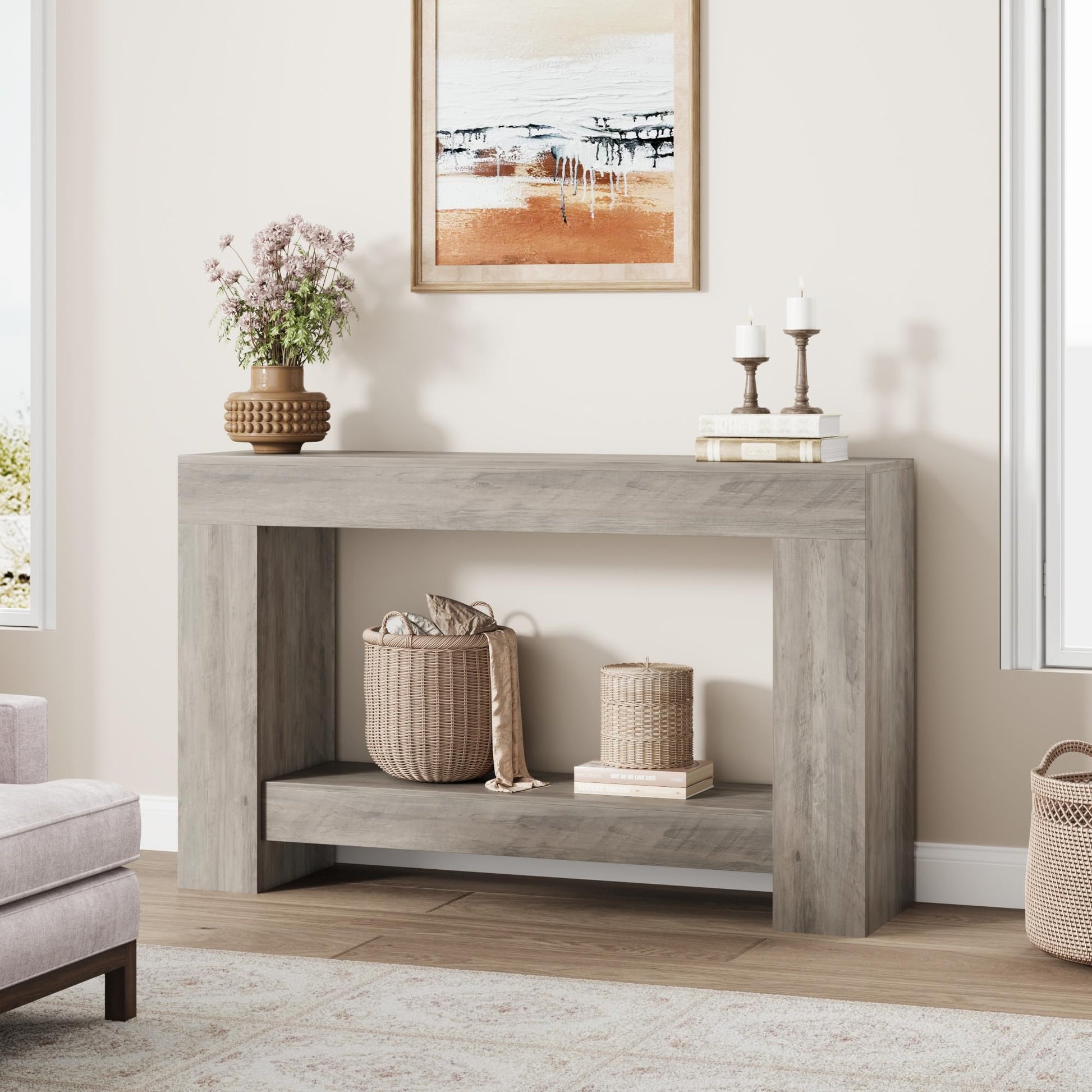 Rangement à deux niveaux sur la table console de ferme